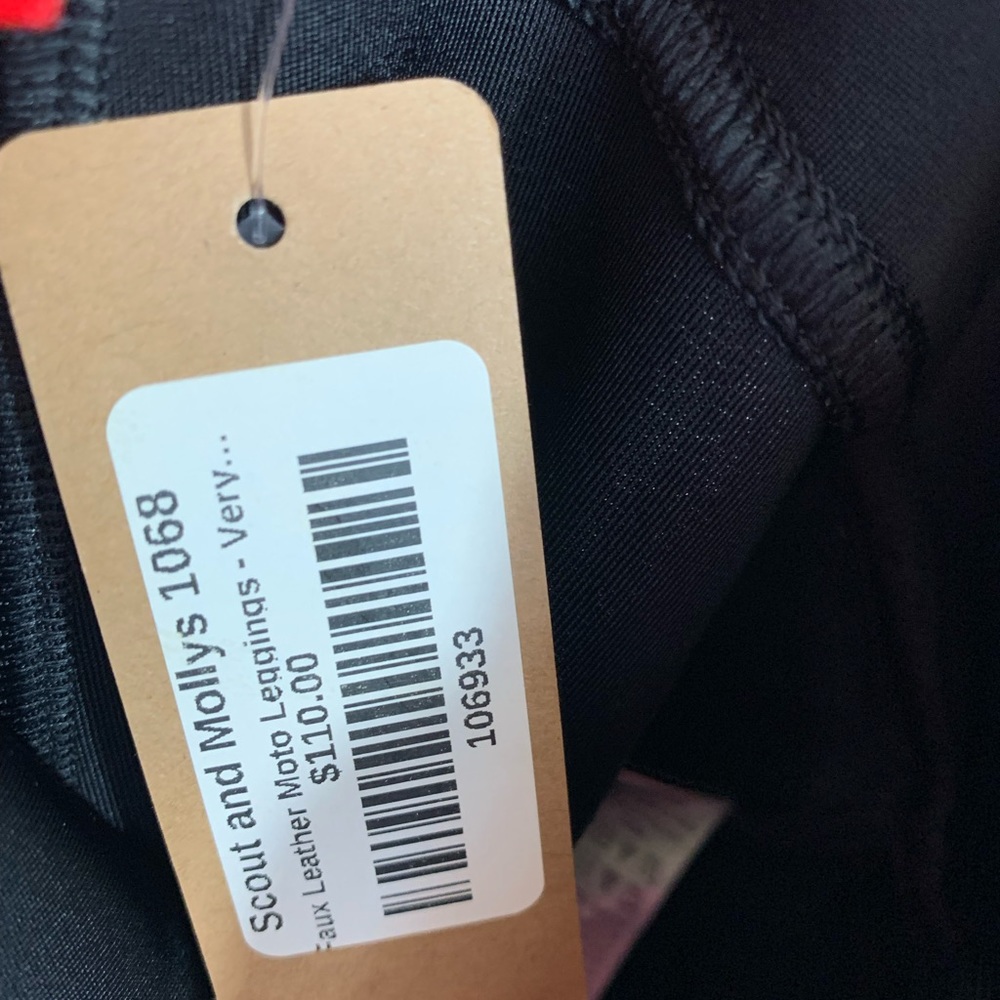 Spanx Faux Leather Moto Leggings. NWT.Size XS. Black. - Picture 6 of 9